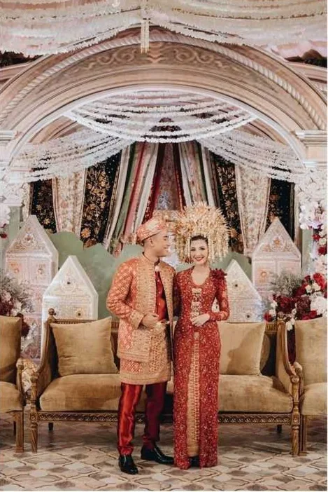 PUTRI PERTIWI OCTARINA